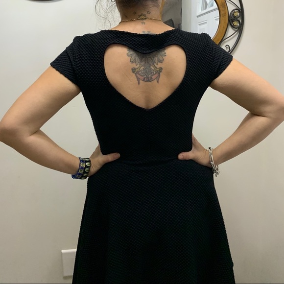 LBD - Picture 2 of 3